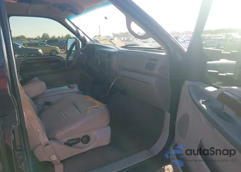 2000 Ford Excursion Limited из США, поврежденный, VIN 1FMNU43S5YEC60578